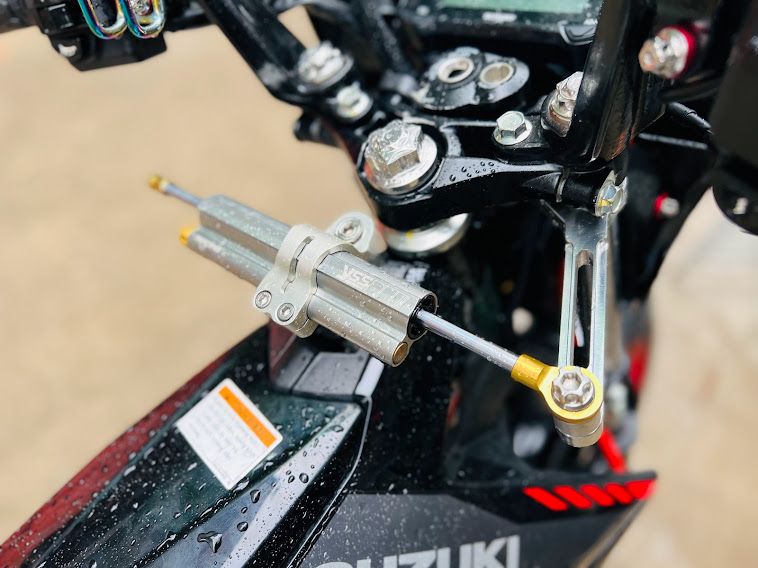 Hình gắn thực tế trên xe suzuki